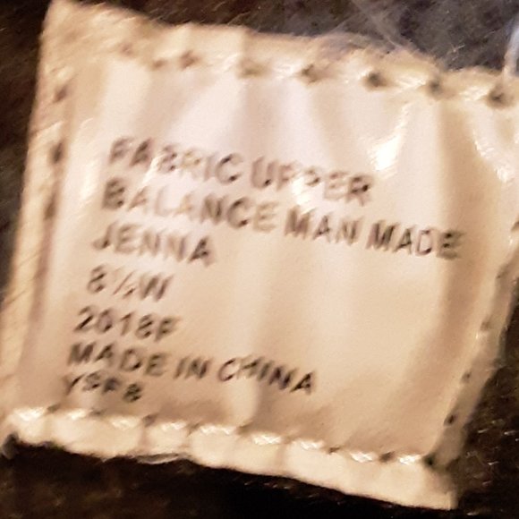 COPY - Earth Origins Wool Felt Clogs 8 1/2 W + Free Sox - Picture 3 of 7